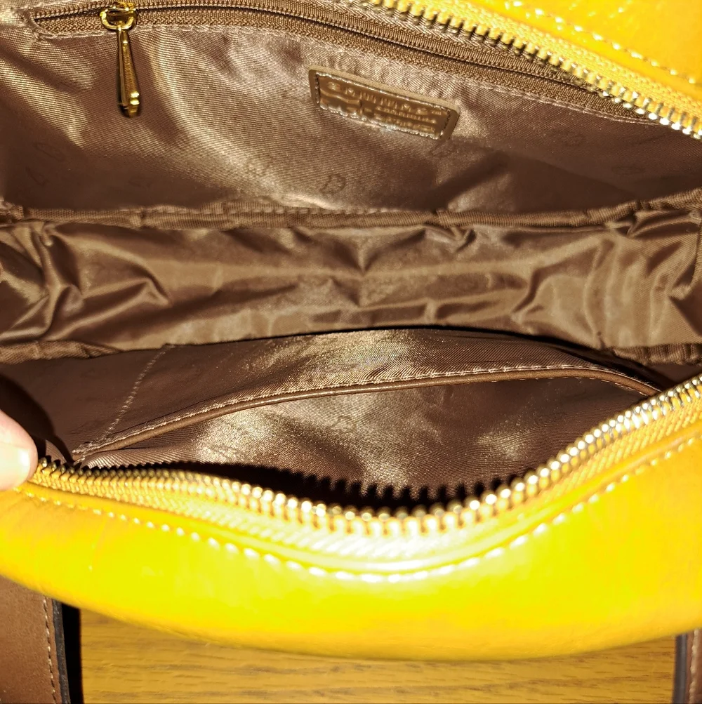 Sammao Brand NWT Cute Cat-Shaped Crossbody Bag in Mustard & Brown - Picture 8 of 10